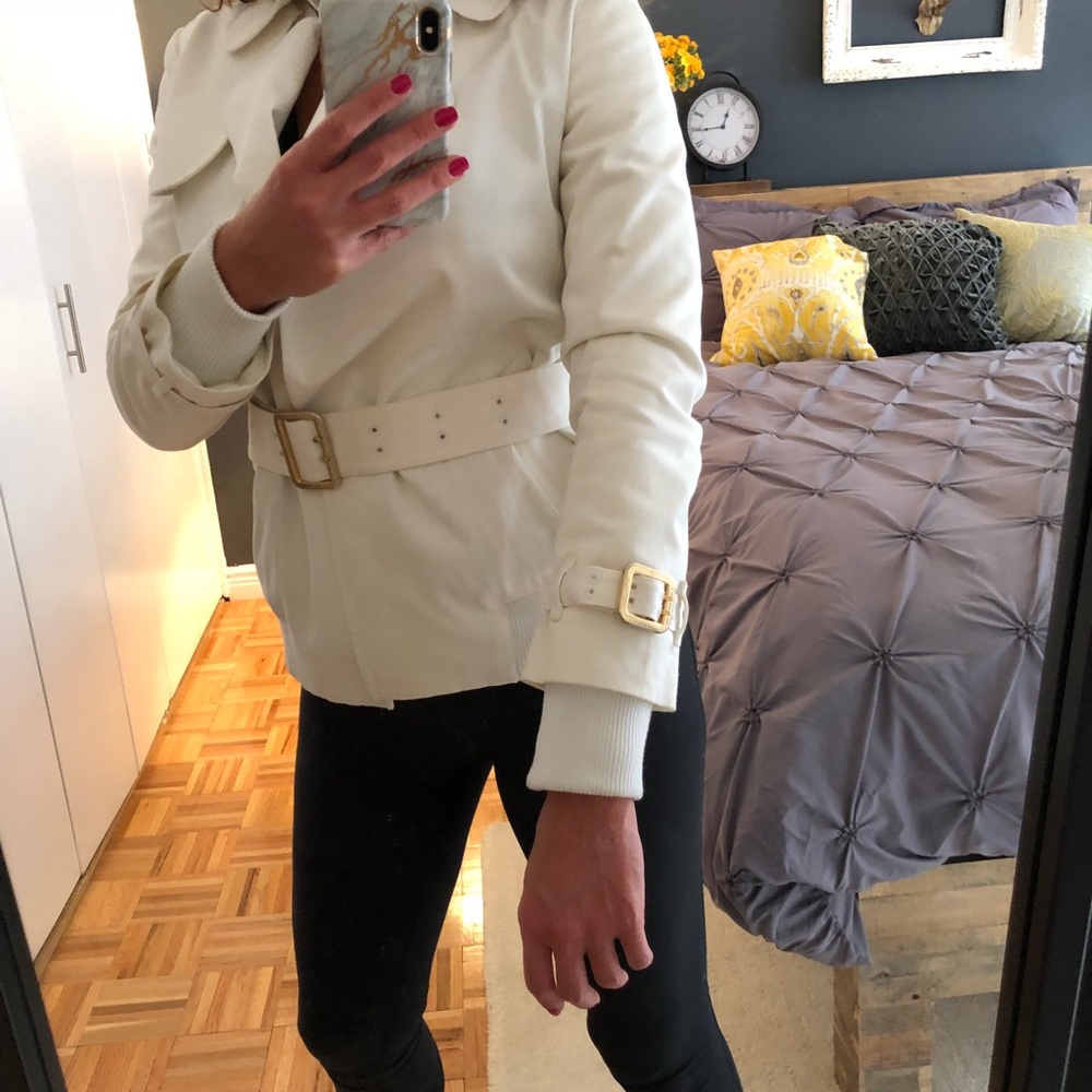 Burberry white bomber jacket - Picture 4 of 8